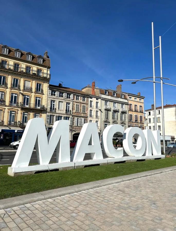 Le Lamartine - Vue Saone - Baignoire Ilot Macon Exterior photo